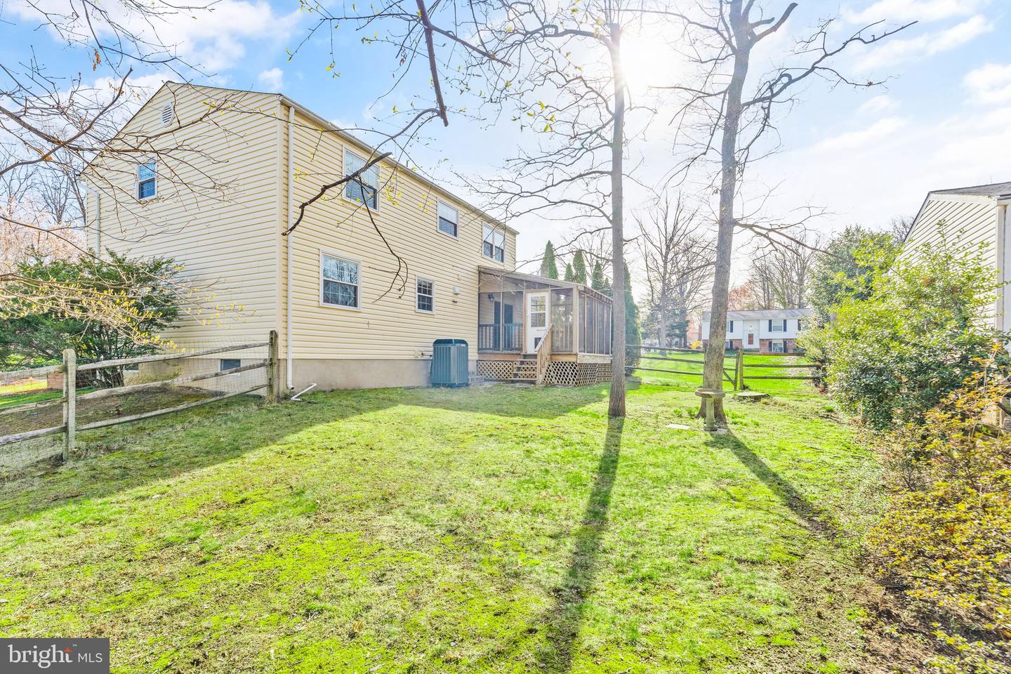 111 GOLD THORN WAY