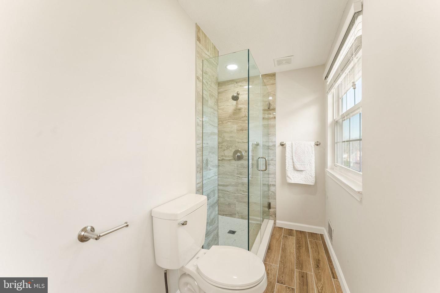 111 GOLD THORN WAY