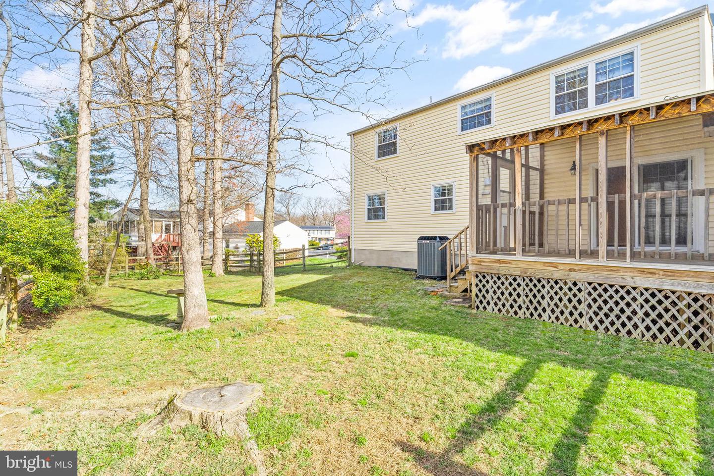 111 GOLD THORN WAY