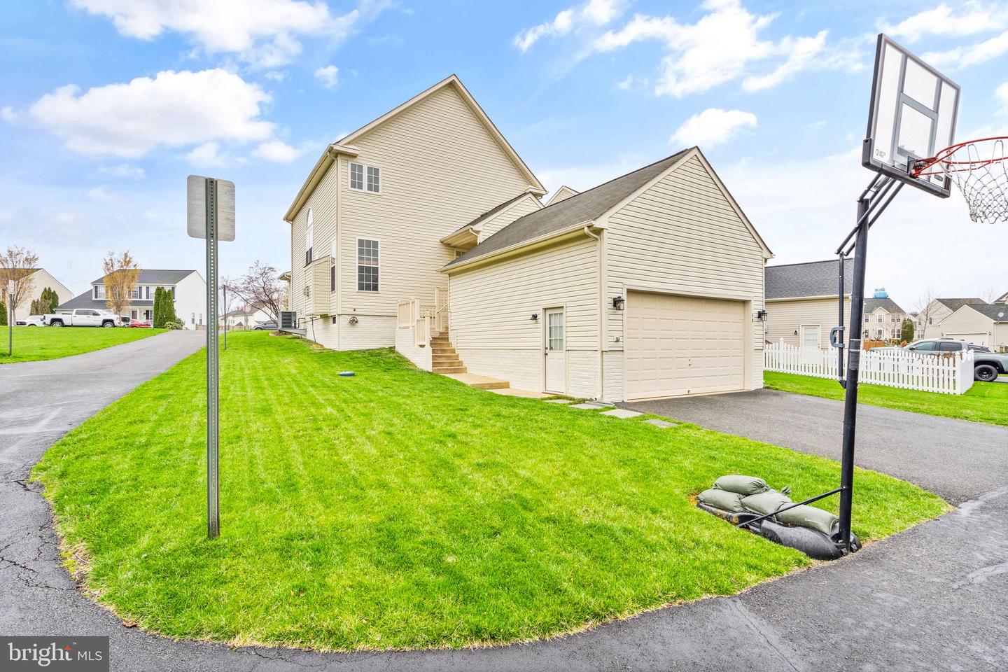 18 TRITAPOE PLACE