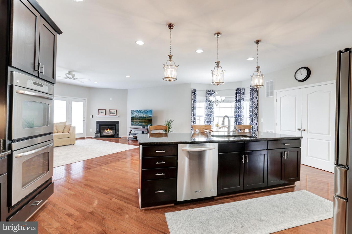 19379 COPPERMINE SQUARE
