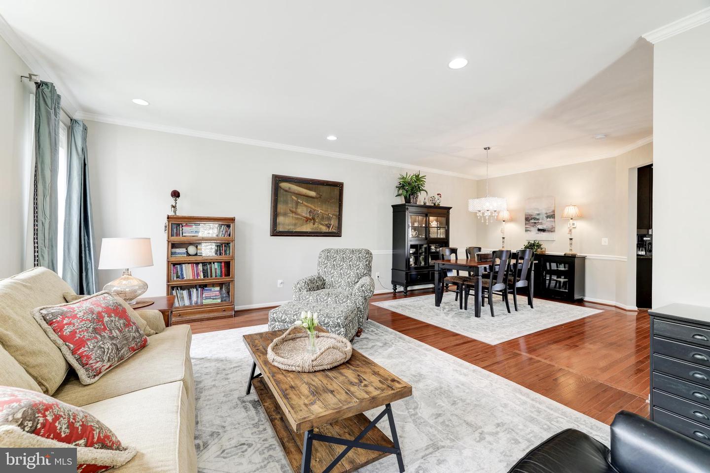 19379 COPPERMINE SQUARE