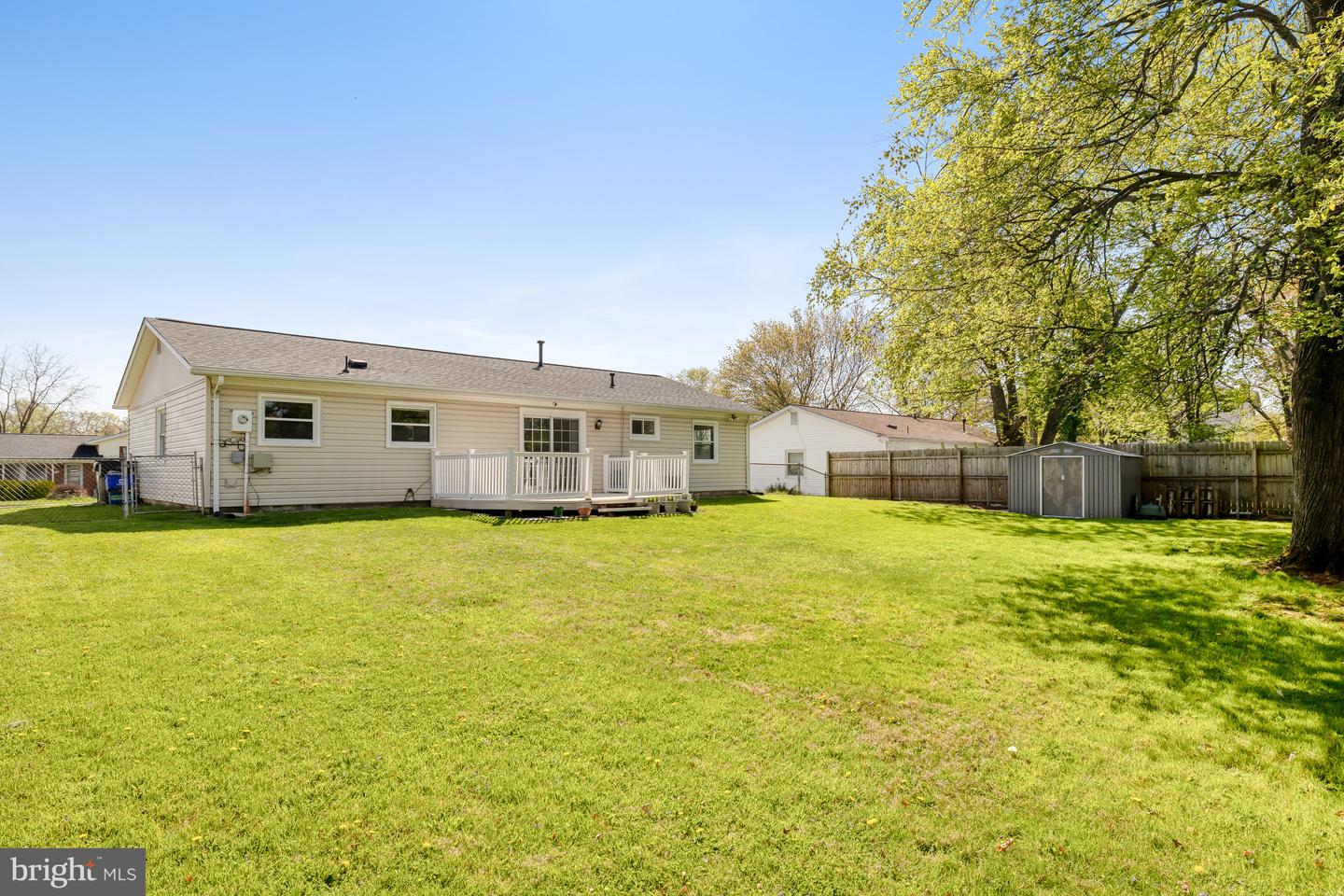 803 W MAPLE AVENUE W