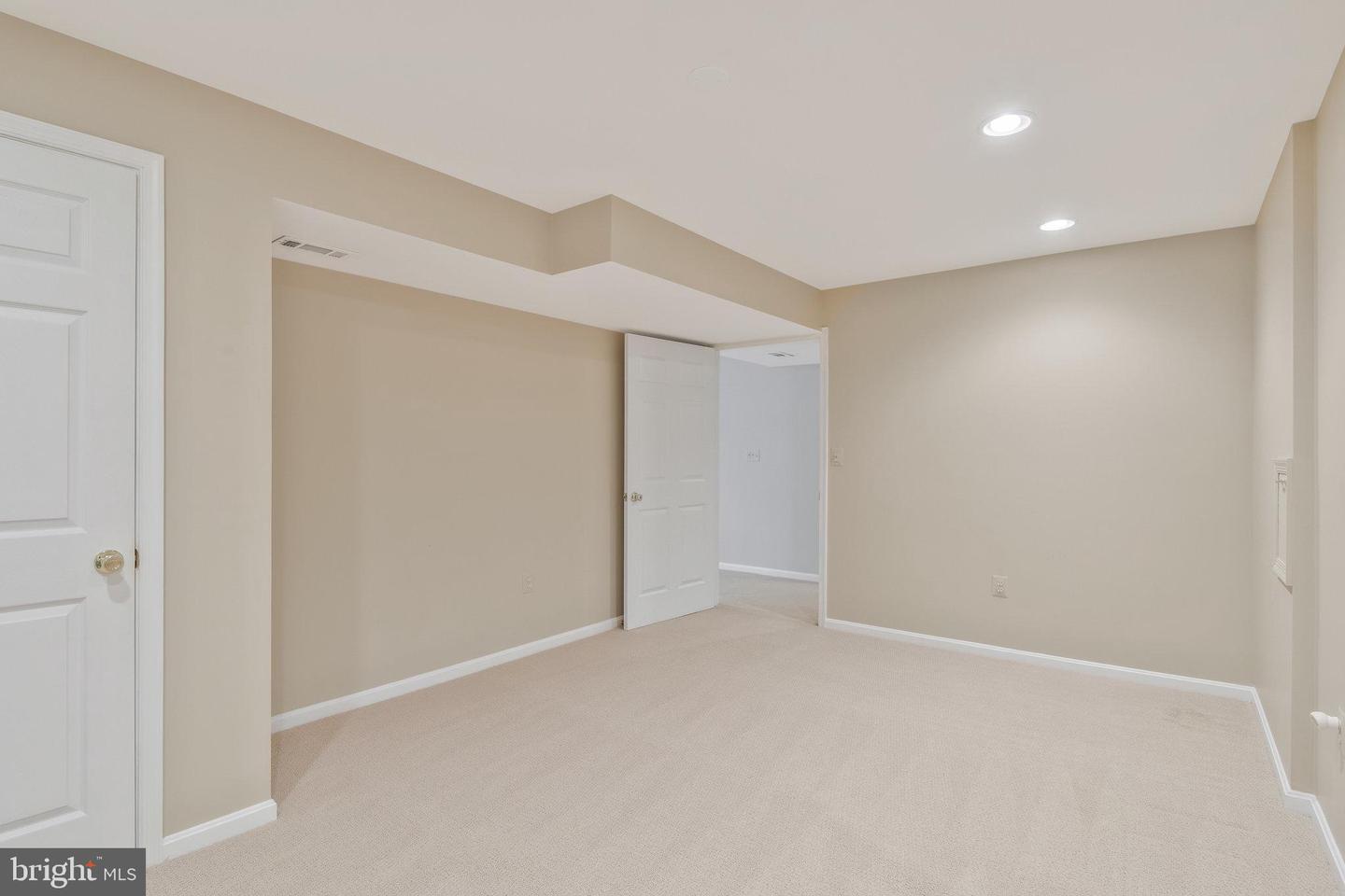 21367 FERNBROOK COURT