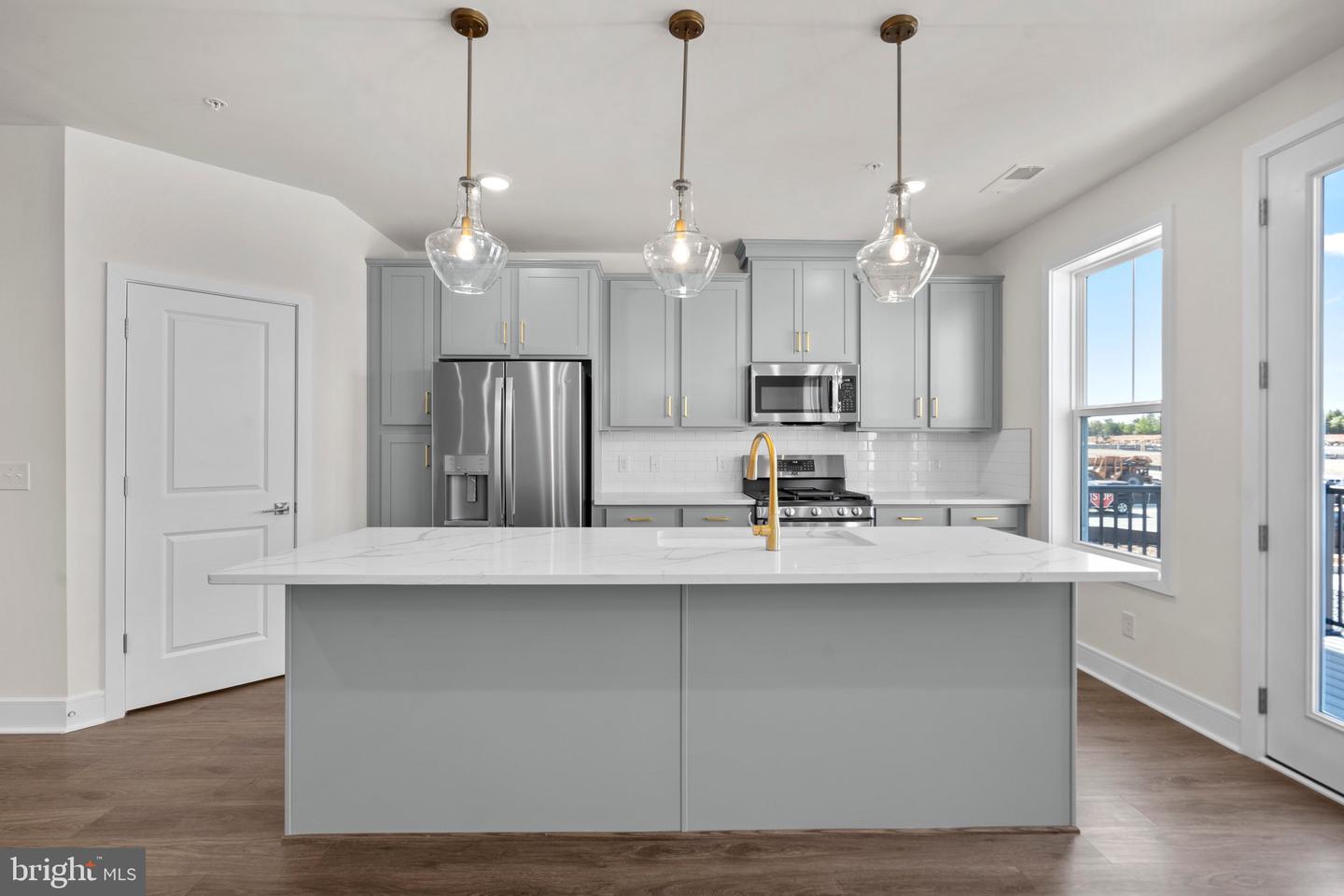 21789 CROXLEY TERRACE