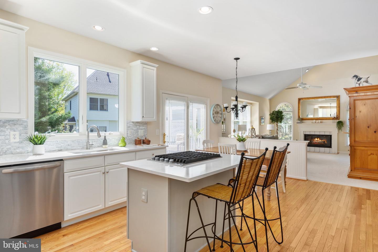 43763 CARSON COURT
