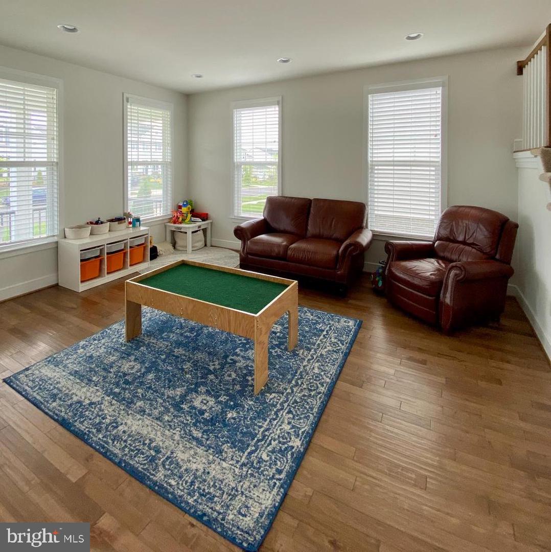 1115 AKAN STREET SE