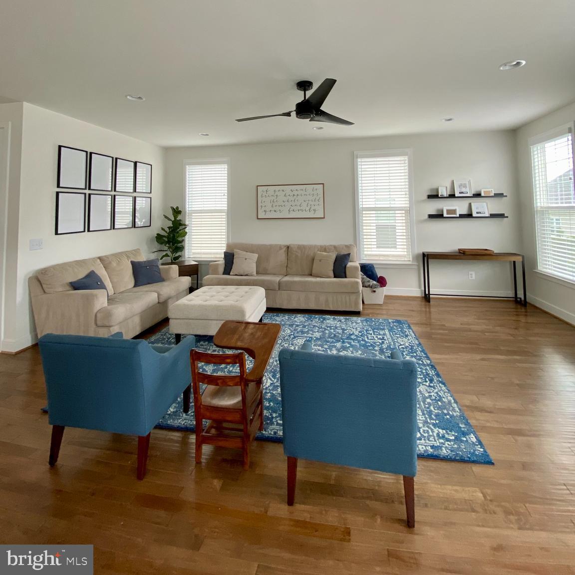 1115 AKAN STREET SE