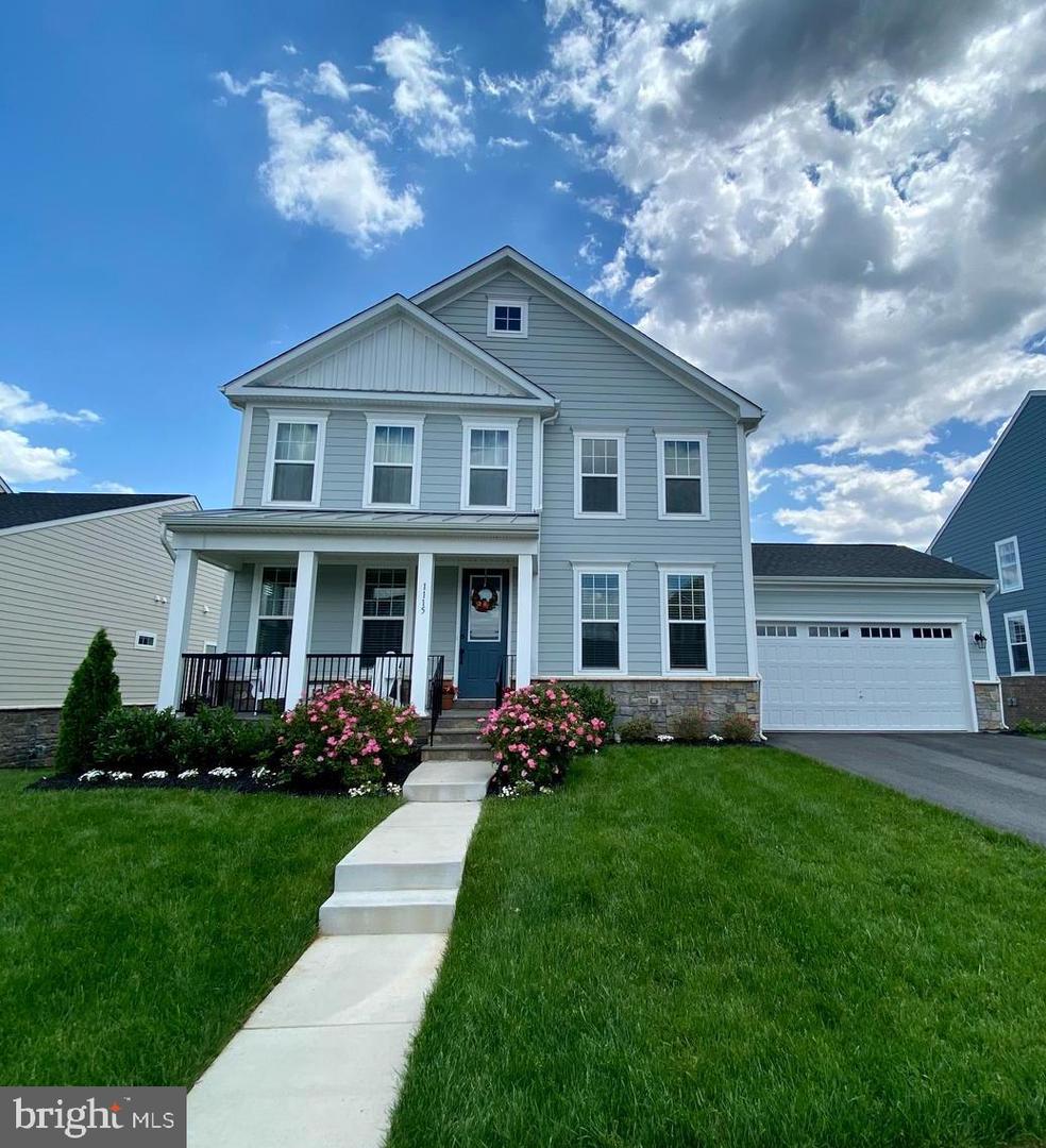1115 AKAN STREET SE