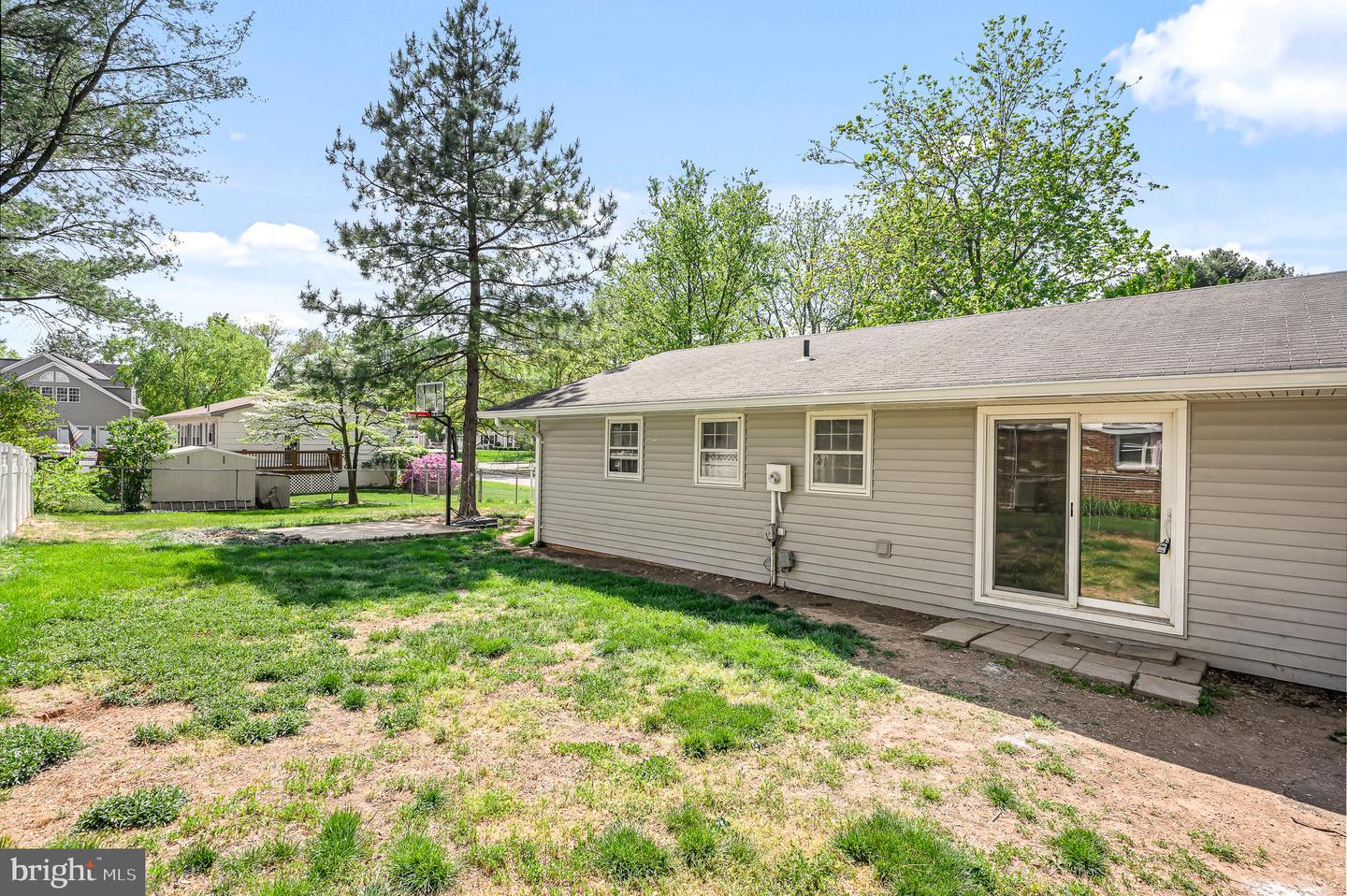 204 MORVEN PARK ROAD NW