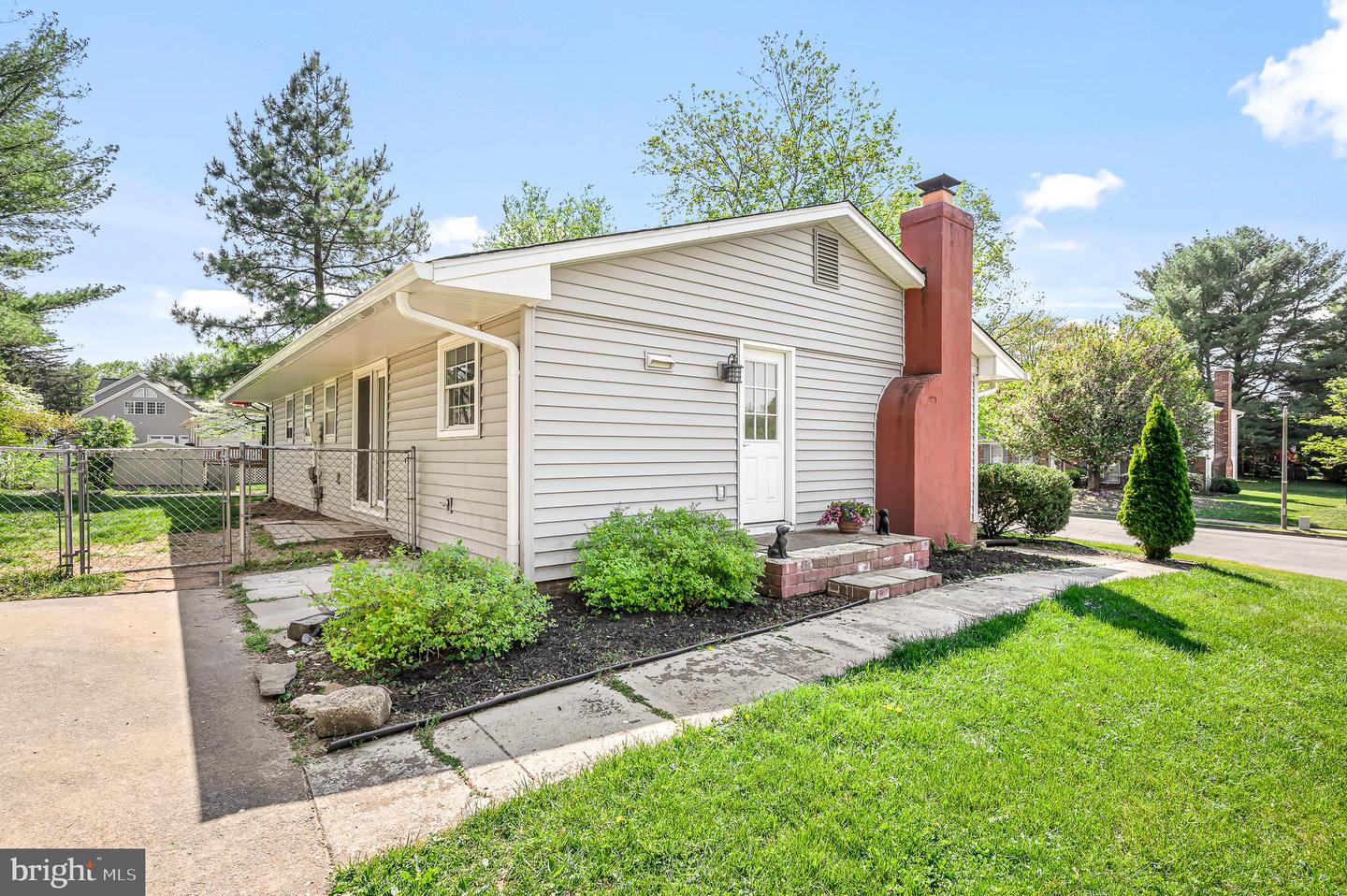 204 MORVEN PARK ROAD NW