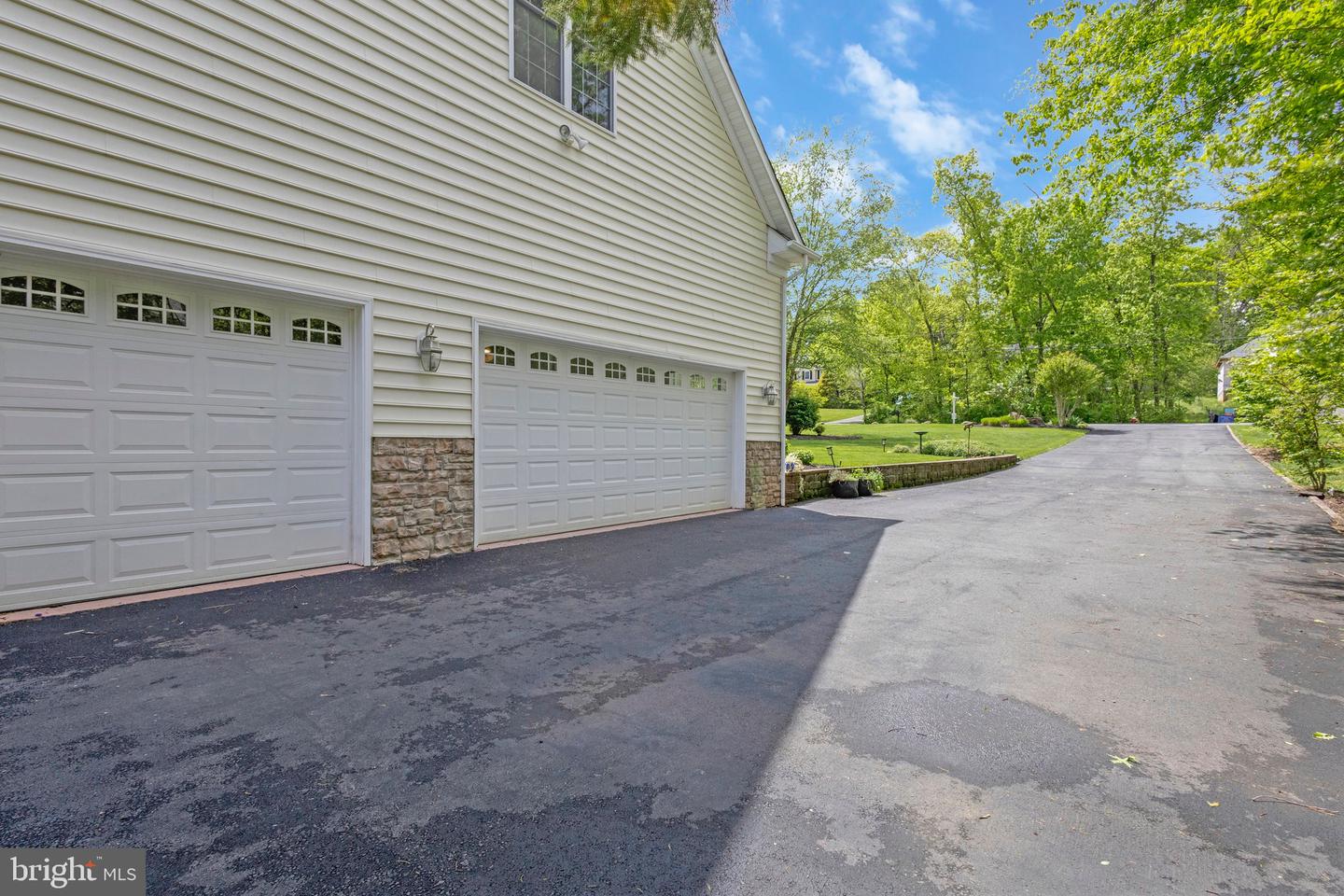 19834 SMITH CIRCLE