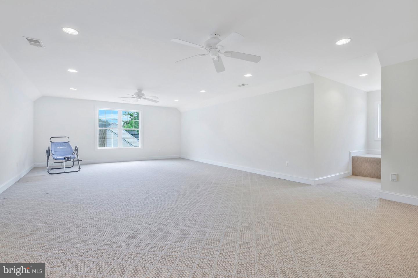 19834 SMITH CIRCLE