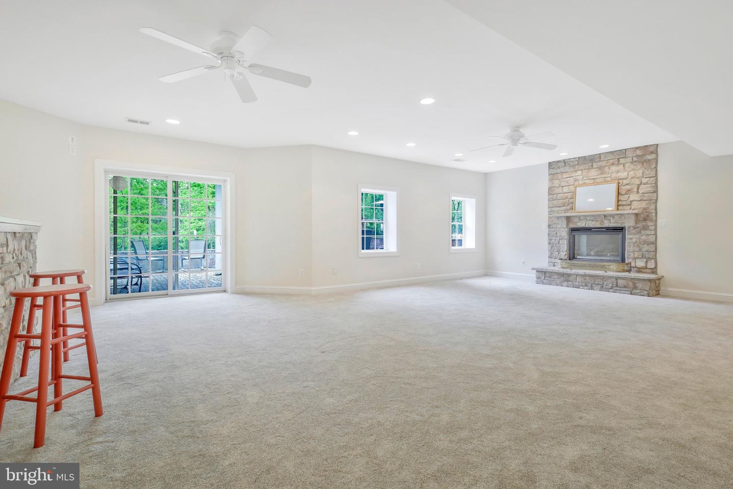 19834 SMITH CIRCLE