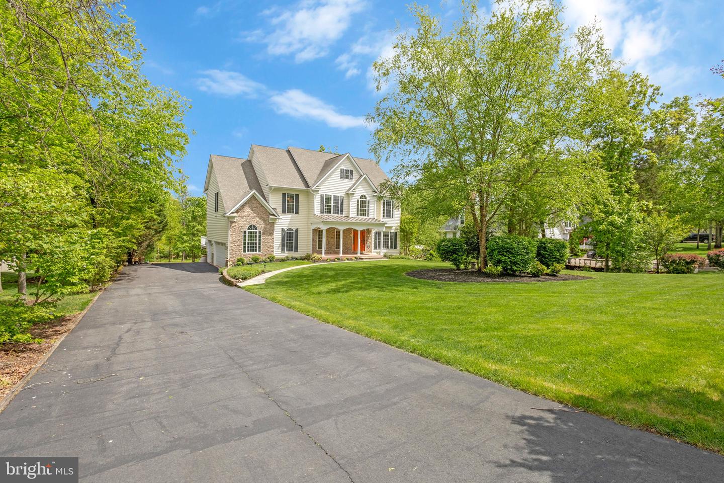 19834 SMITH CIRCLE