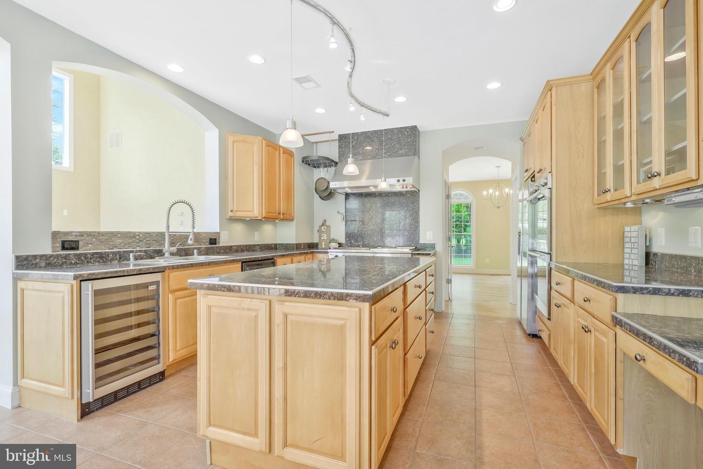 19834 SMITH CIRCLE