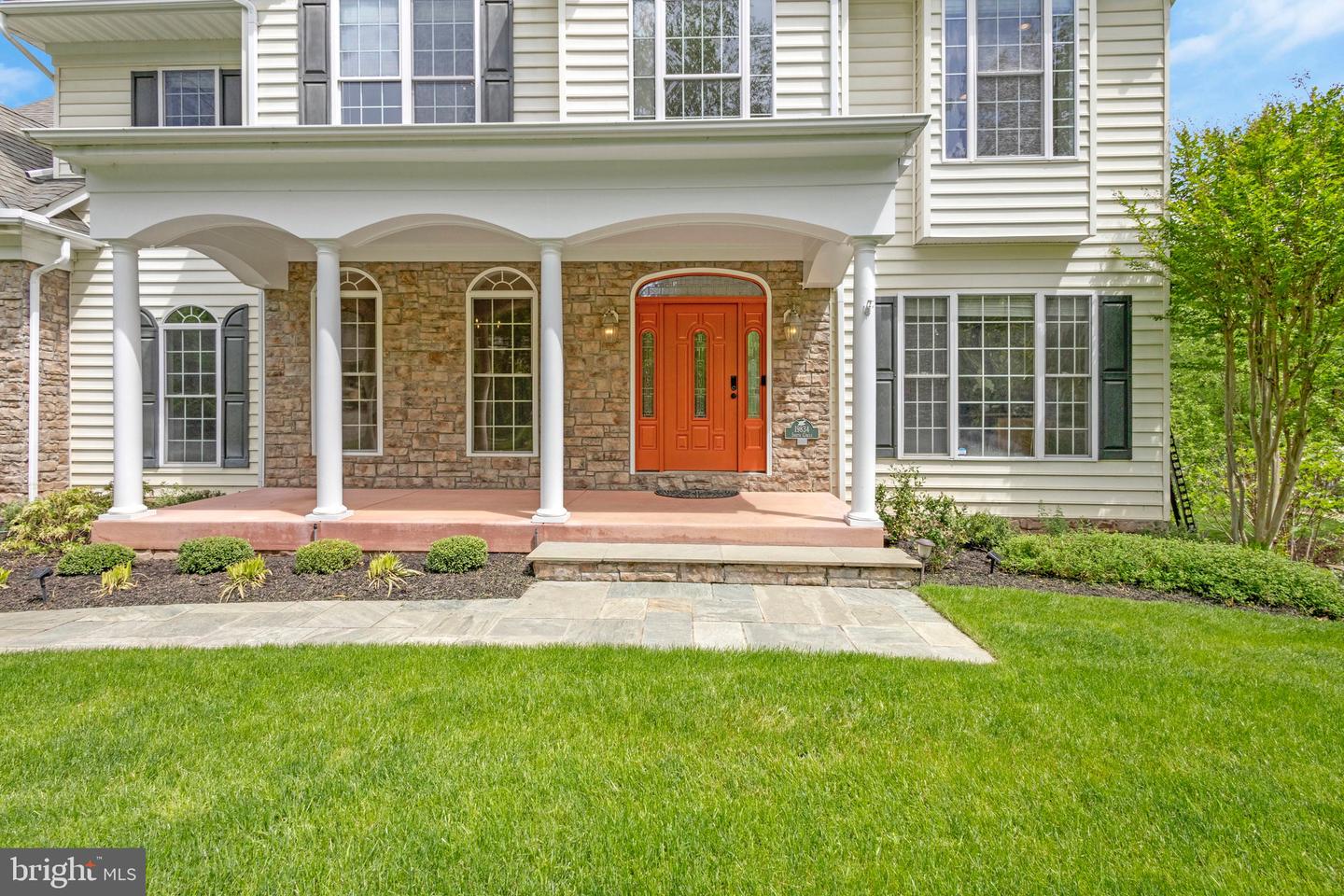 19834 SMITH CIRCLE