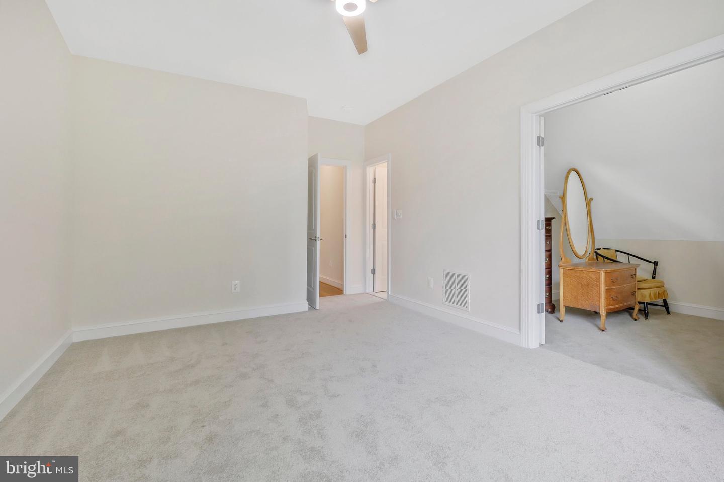19834 SMITH CIRCLE