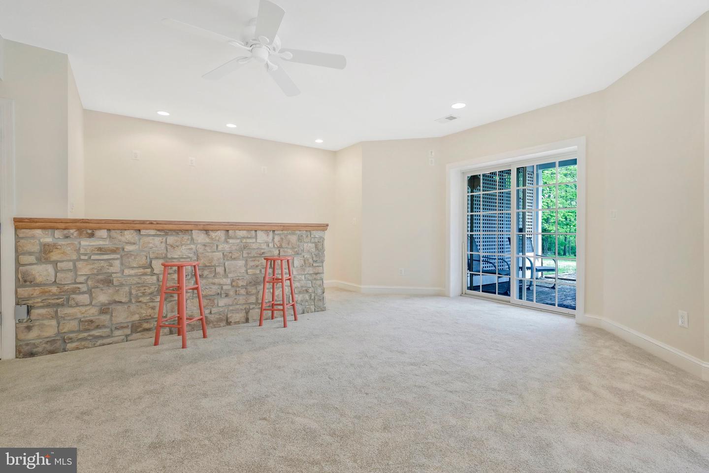 19834 SMITH CIRCLE