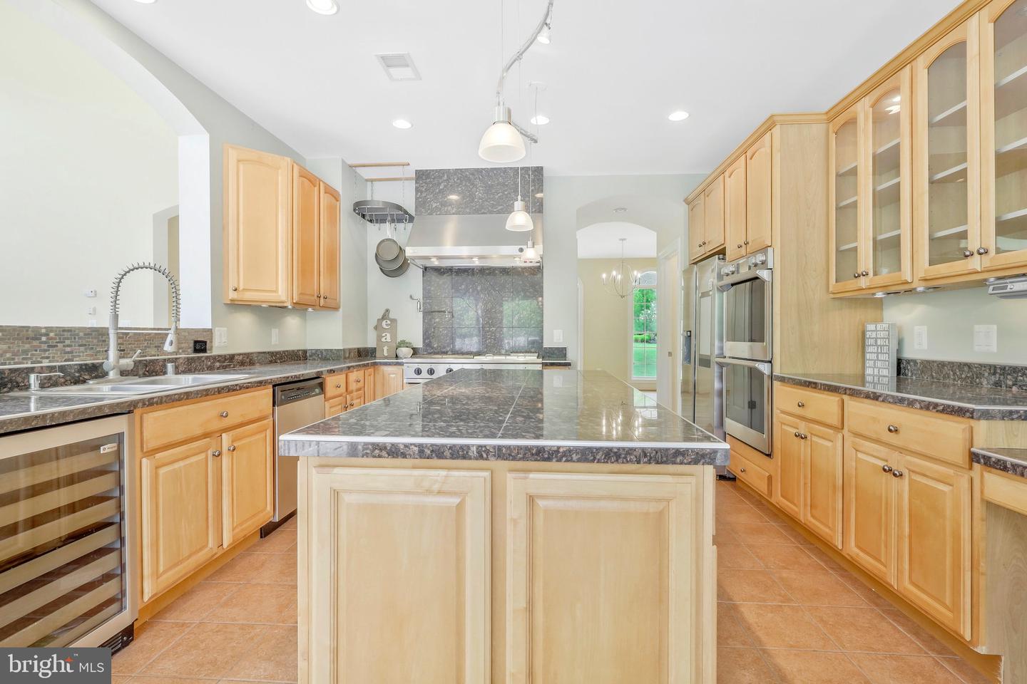 19834 SMITH CIRCLE