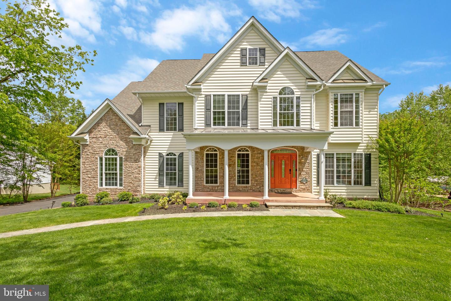 19834 SMITH CIRCLE