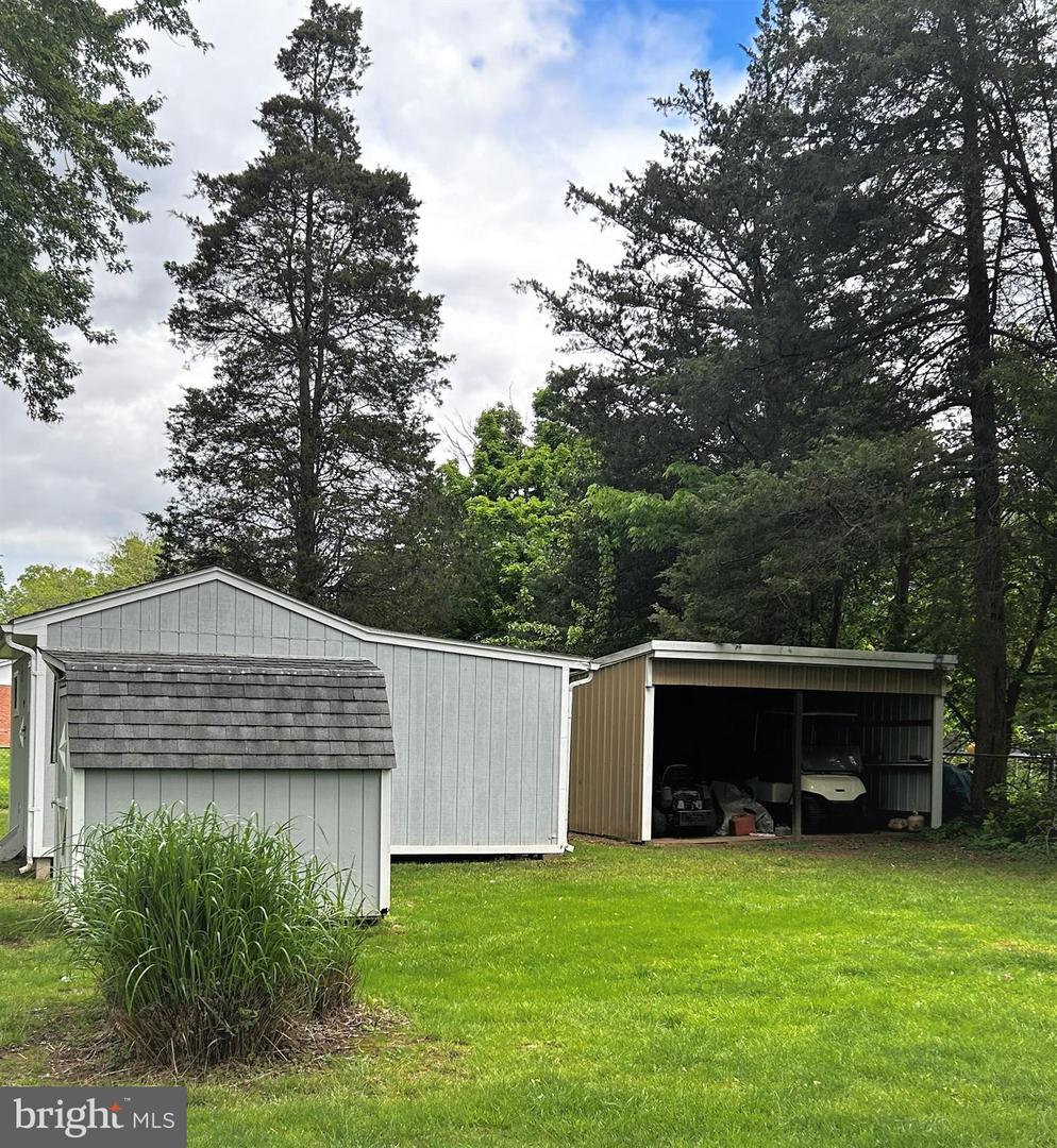 19750 YOUNGS CLIFF ROAD