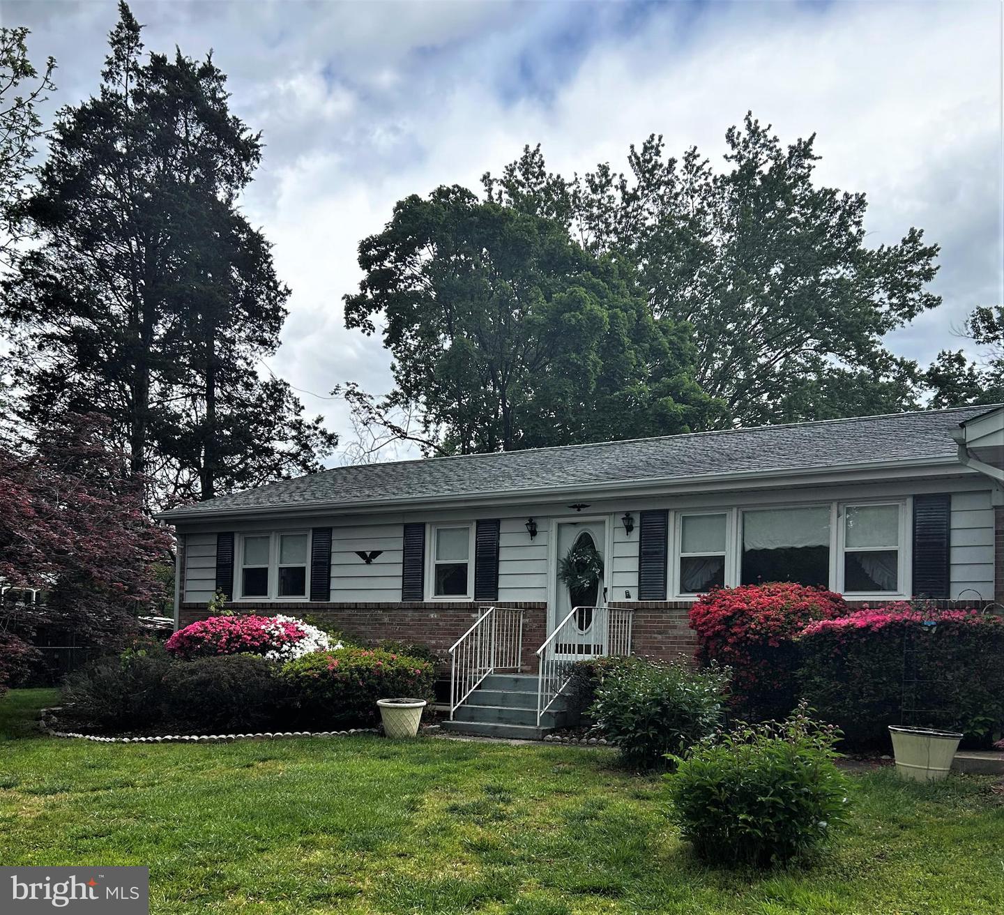 19750 YOUNGS CLIFF ROAD