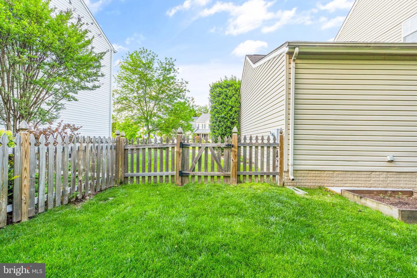 21368 CLAPPERTOWN DRIVE