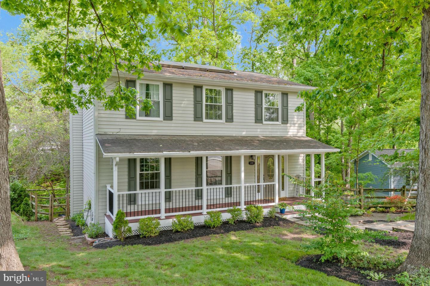 570 ROCKBRIDGE DRIVE SE