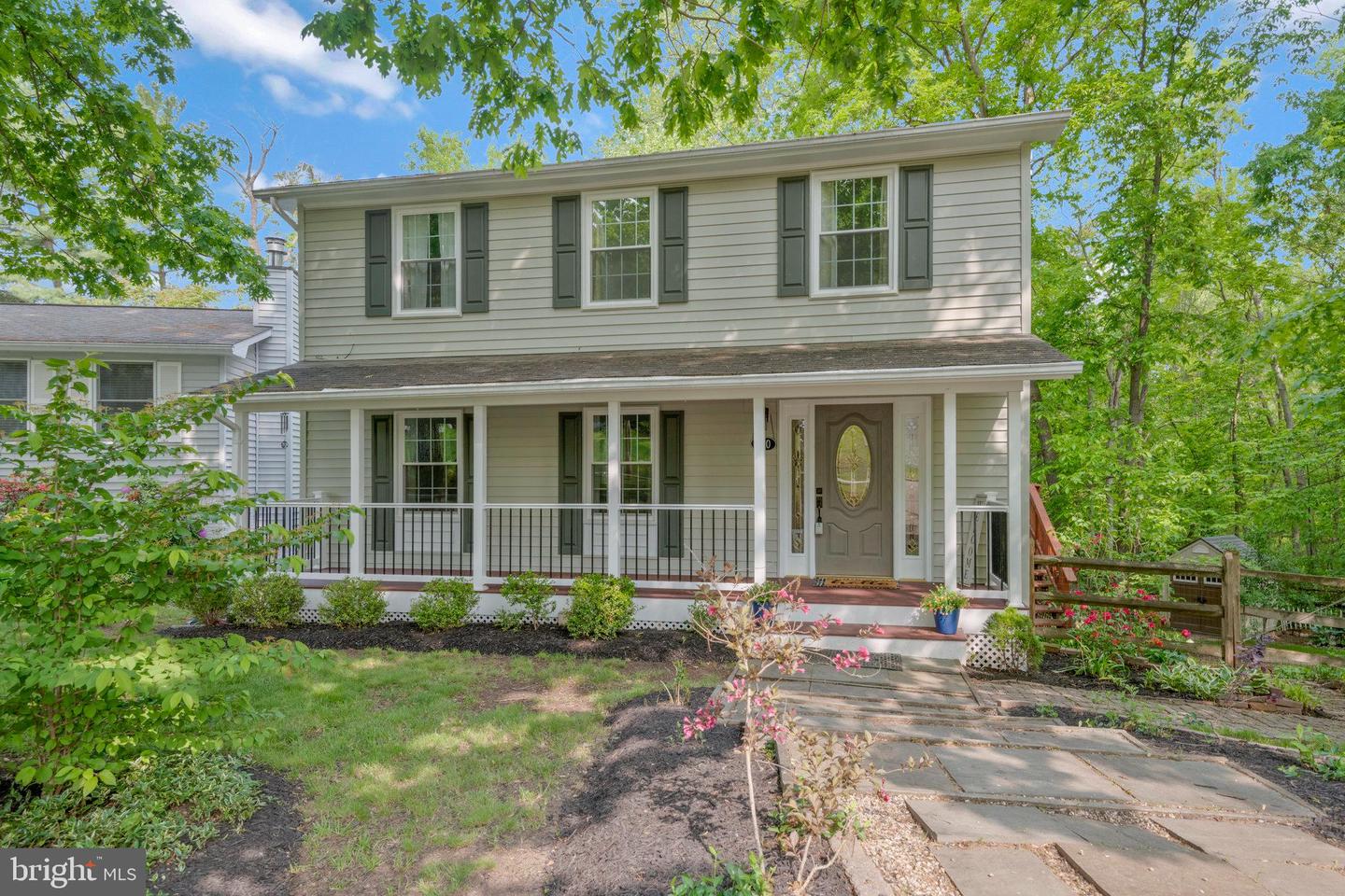 570 ROCKBRIDGE DRIVE SE