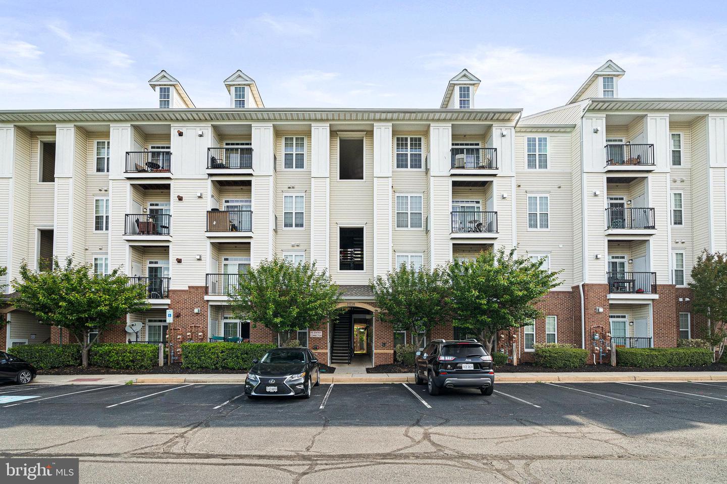 21216 MCFADDEN SQUARE Unit: 408