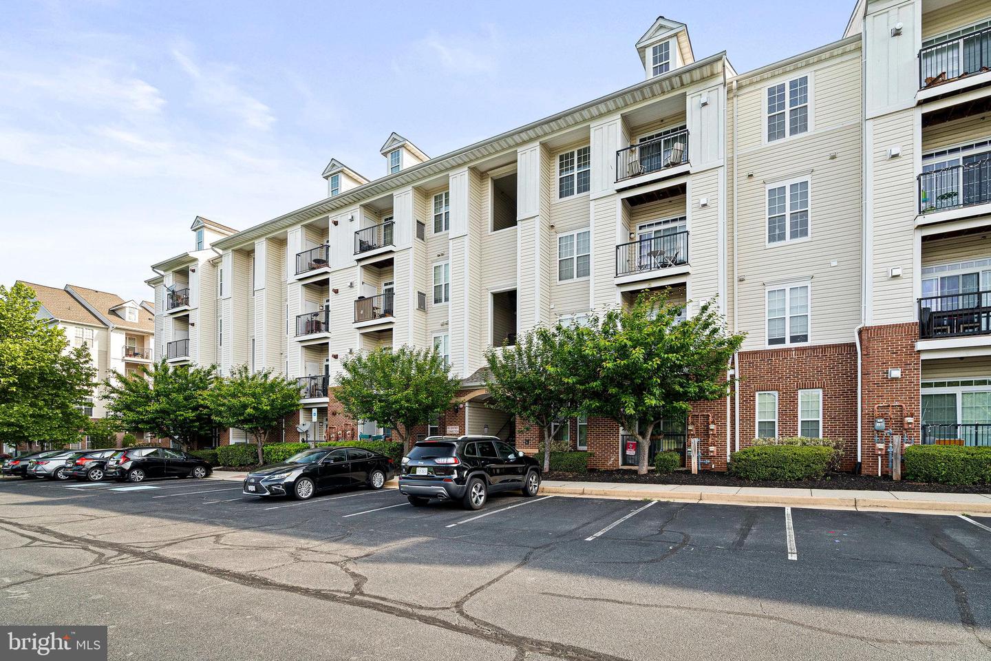 21216 MCFADDEN SQUARE Unit: 408