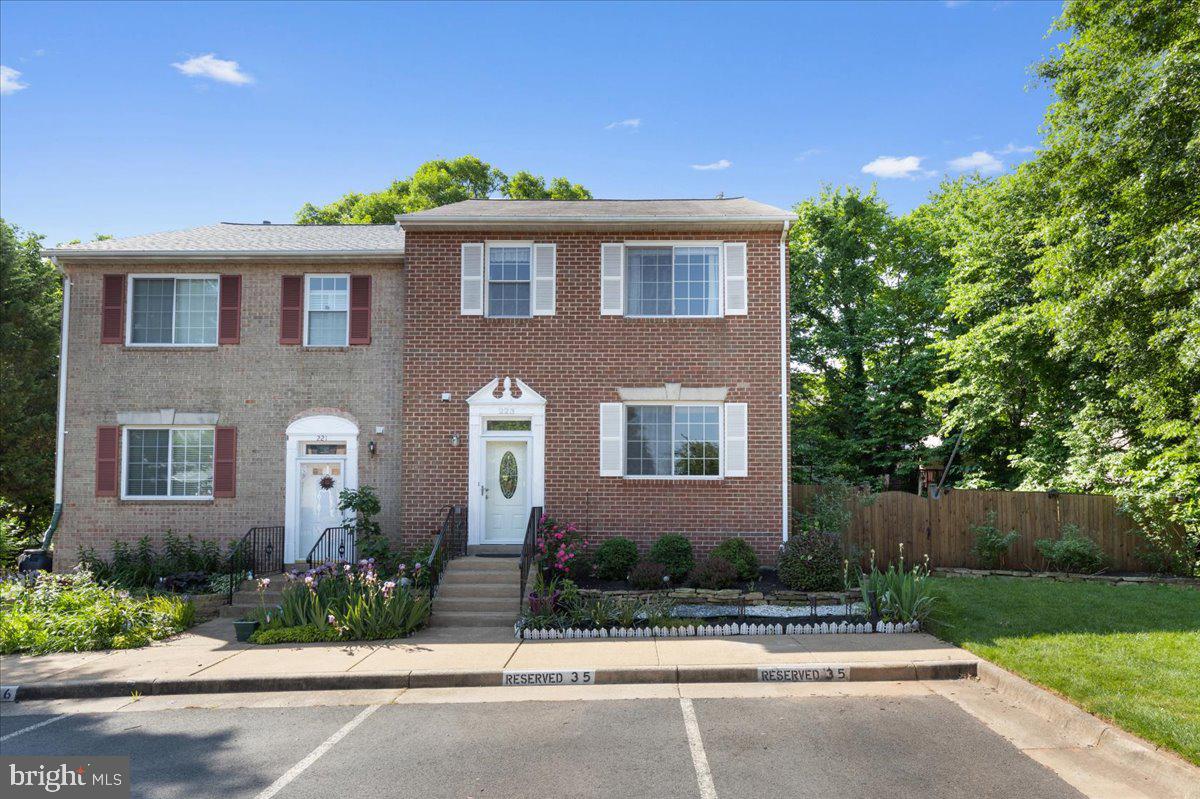 223 BEACON DRIVE