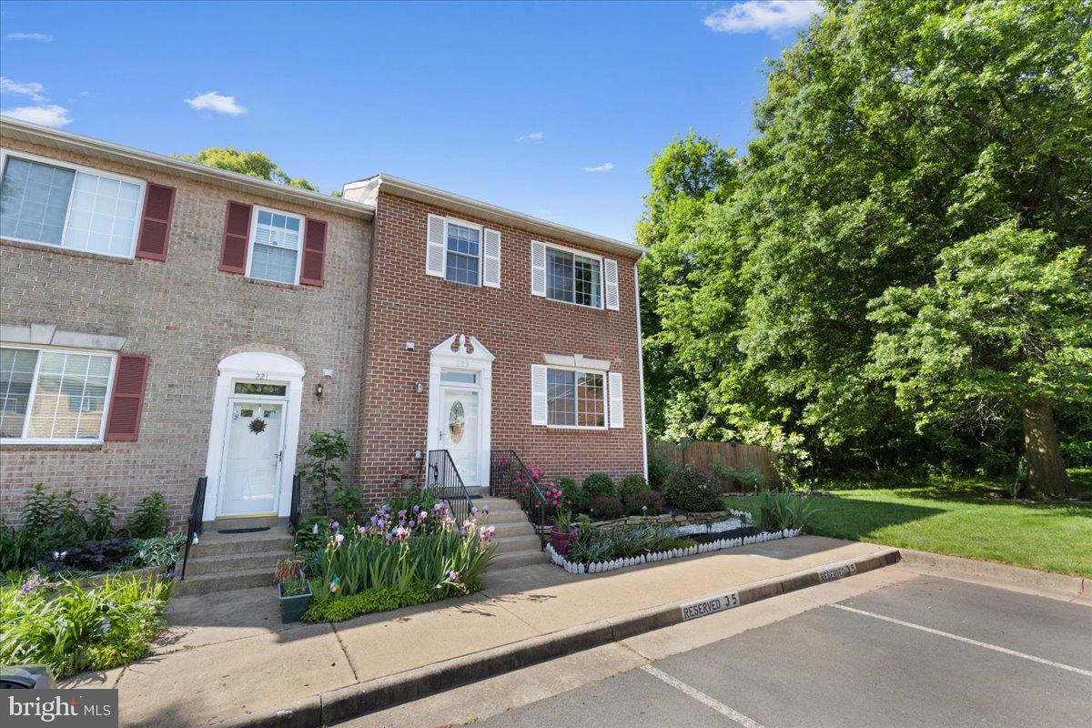 223 BEACON DRIVE