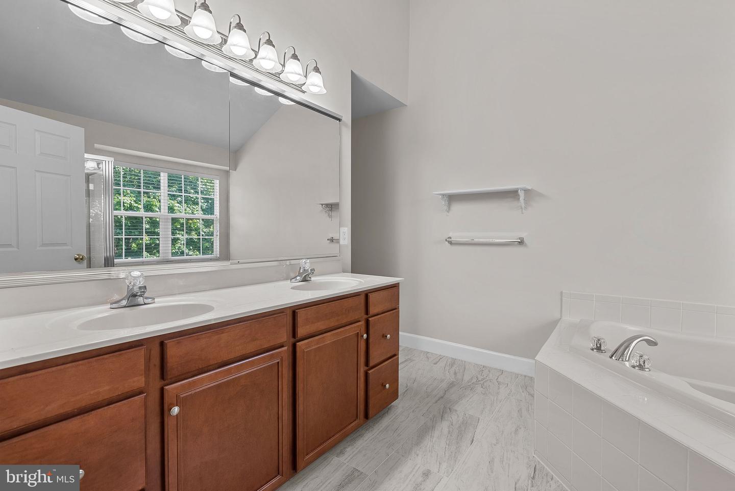 43243 SOMERSET HILLS TERRACE