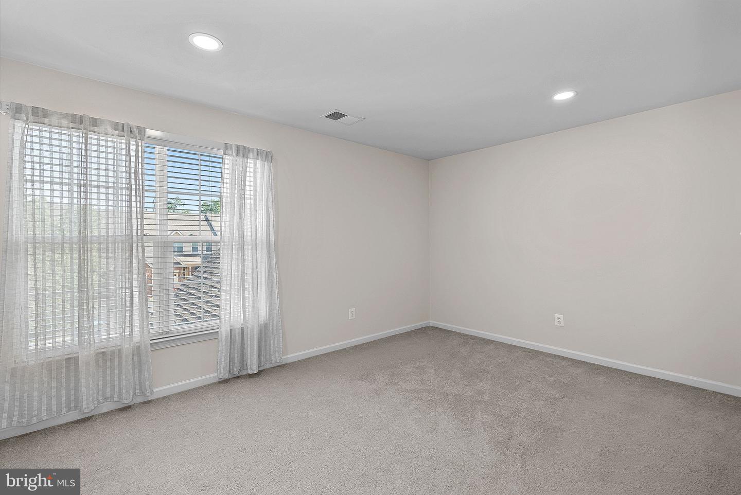 43243 SOMERSET HILLS TERRACE