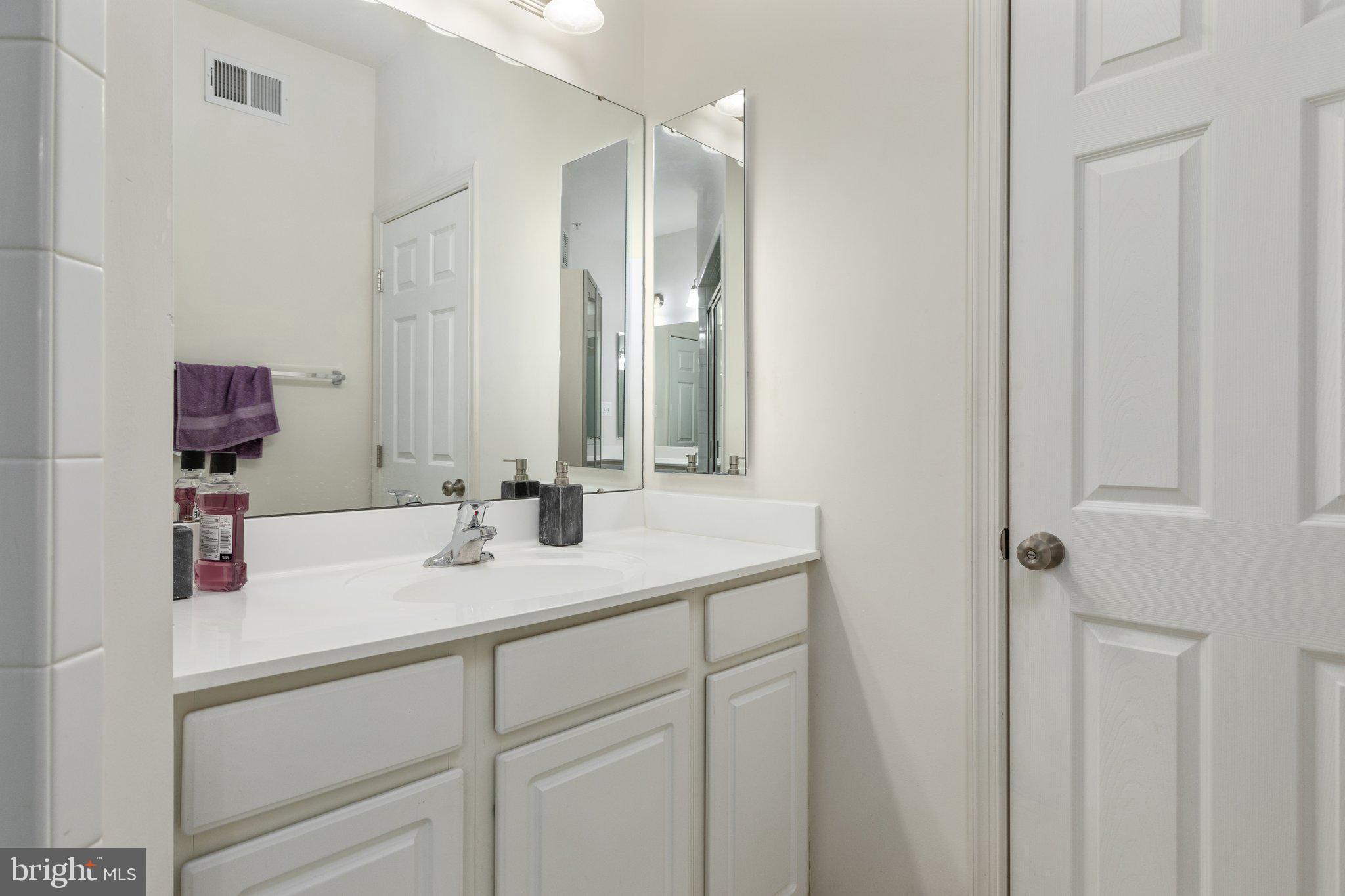 25381 PATRIOT TERRACE Unit: 0016B