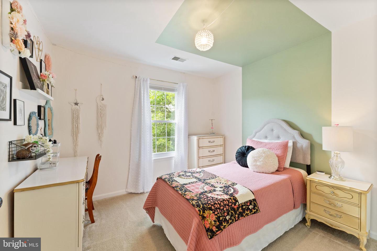 411 BRECKINRIDGE SQUARE SE