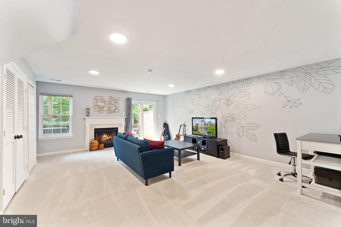 411 BRECKINRIDGE SQUARE SE