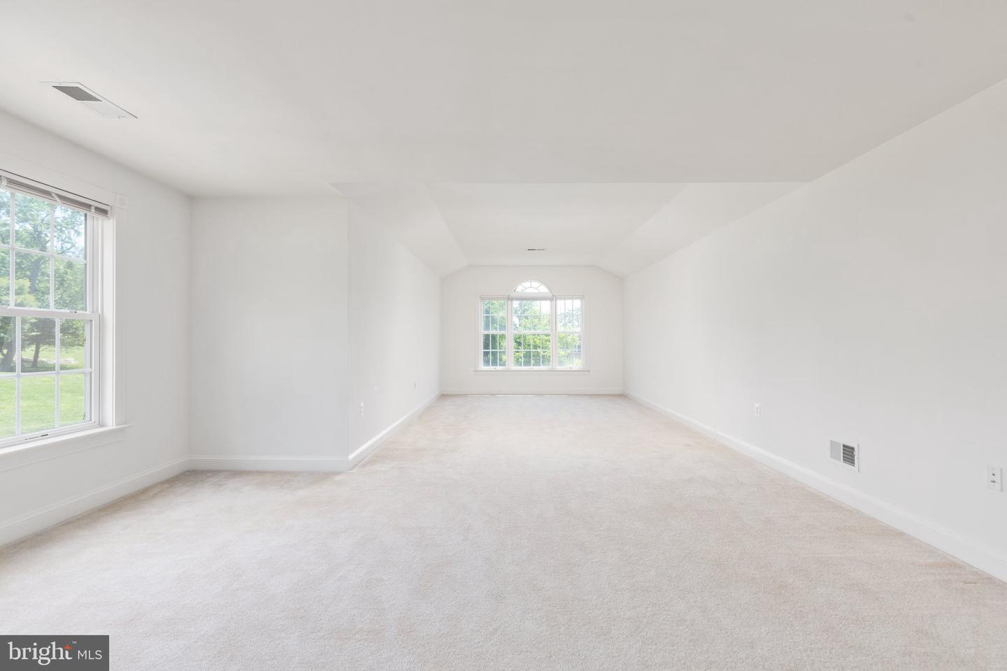 35420 AUTUMN RIDGE COURT