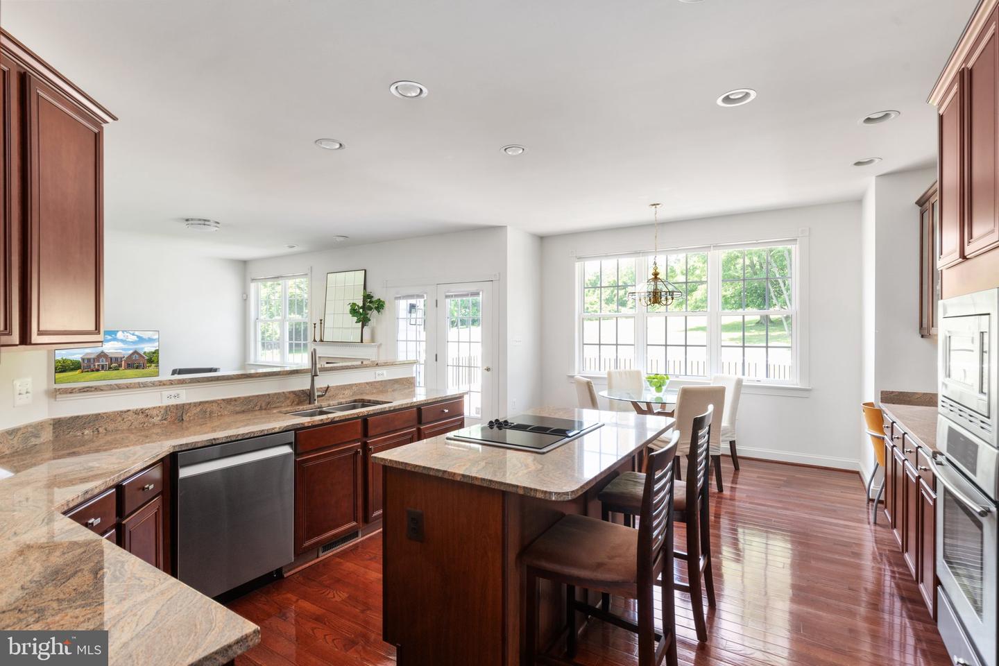 35420 AUTUMN RIDGE COURT