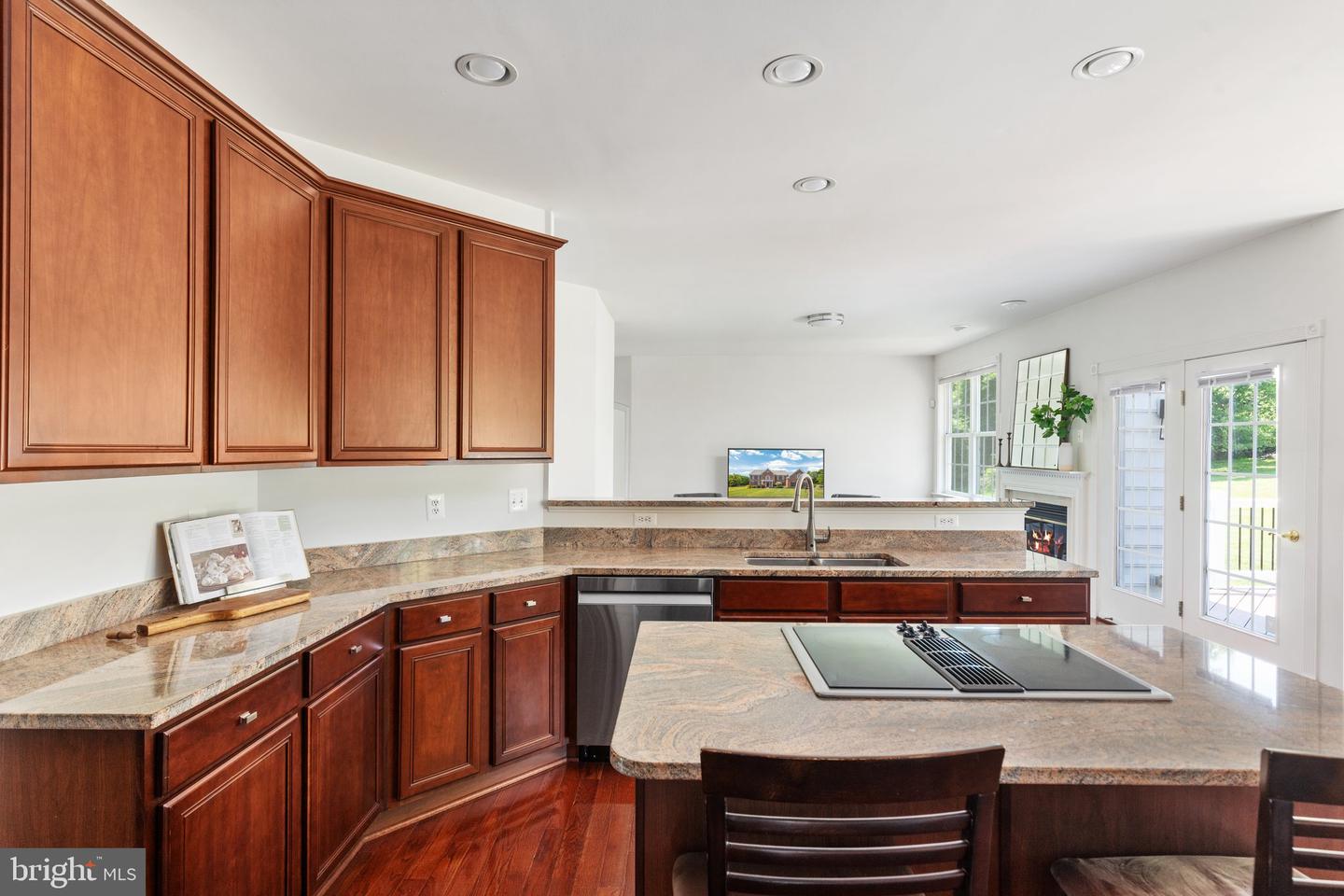 35420 AUTUMN RIDGE COURT