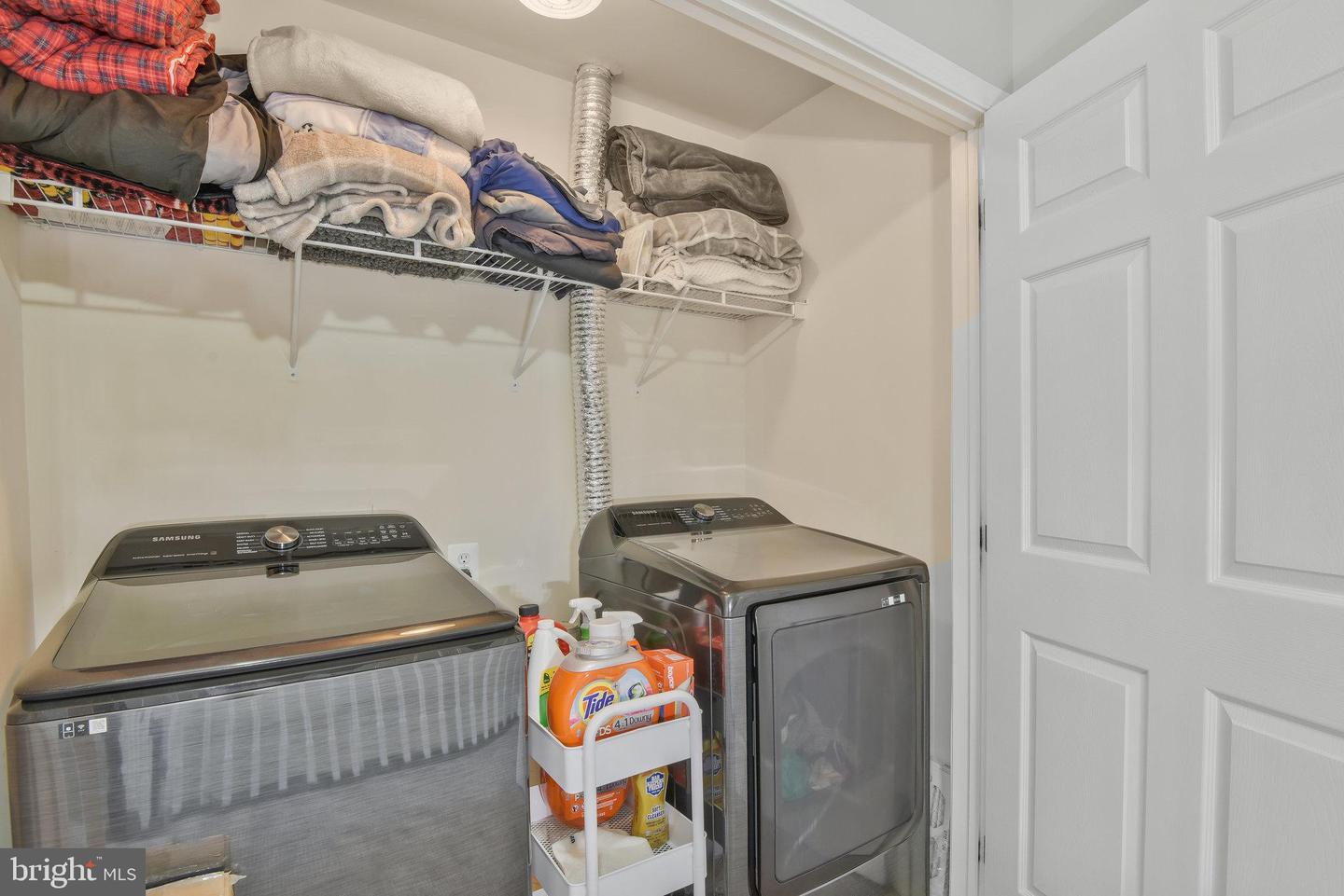 22601 UPPERVILLE HEIGHTS SQUARE