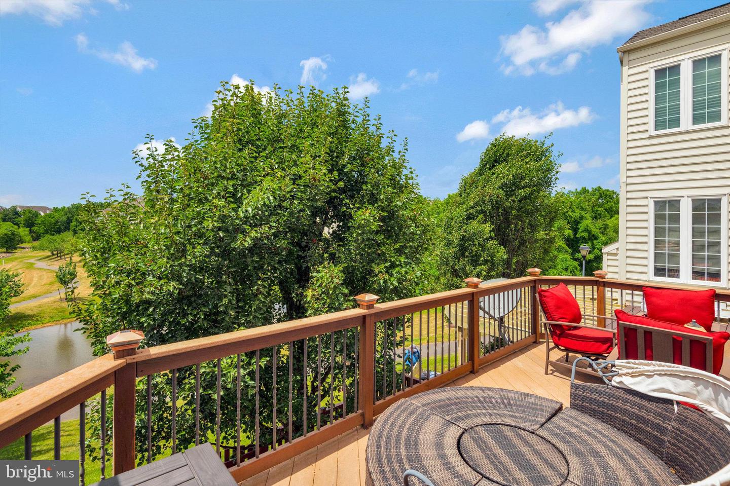 22601 UPPERVILLE HEIGHTS SQUARE