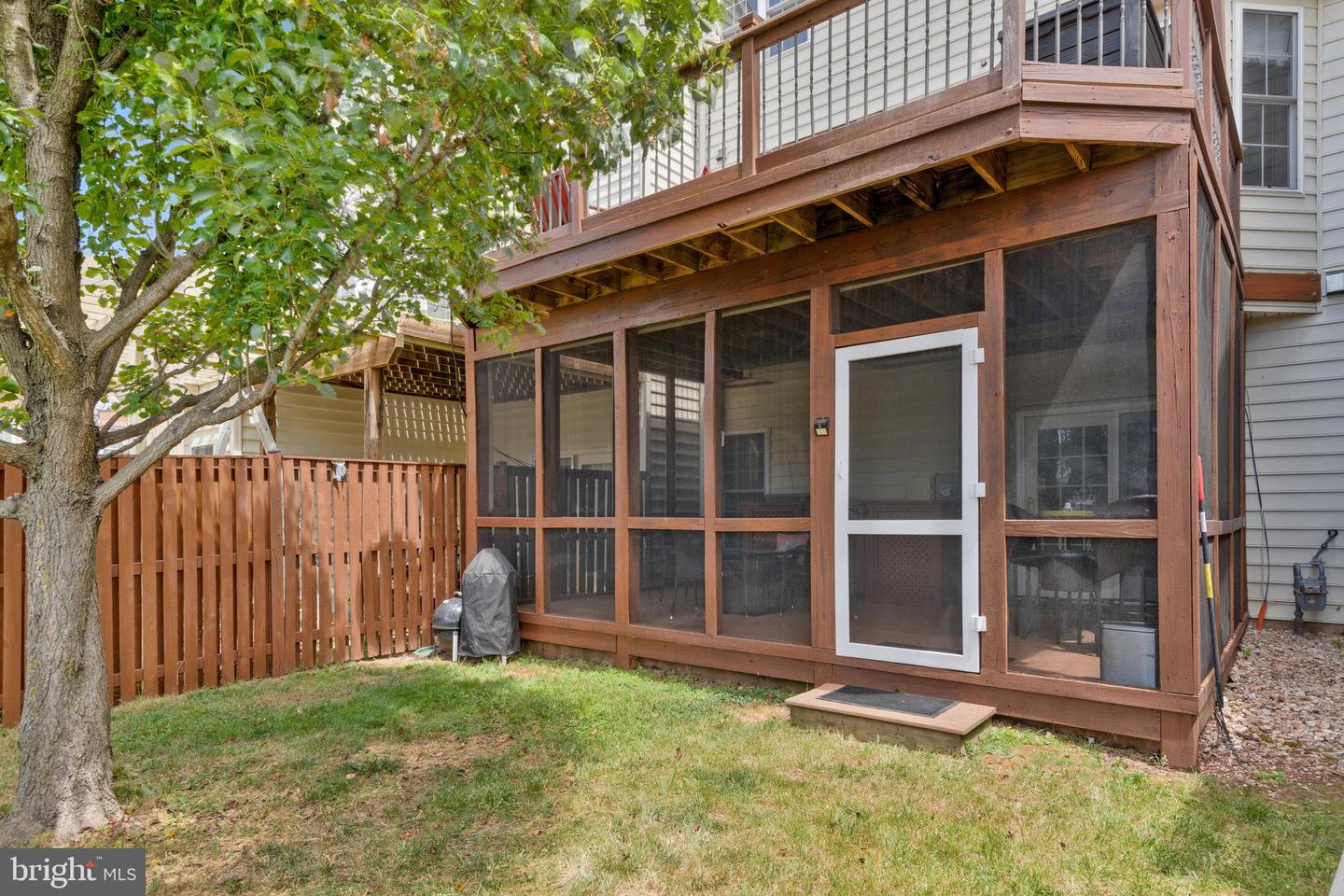 22601 UPPERVILLE HEIGHTS SQUARE