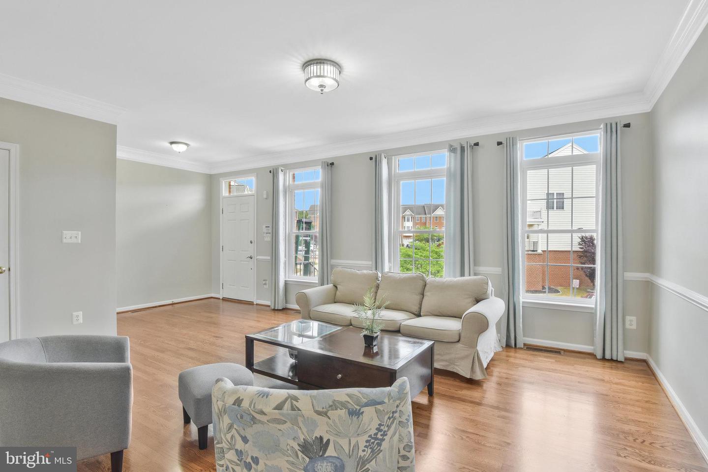 22601 UPPERVILLE HEIGHTS SQUARE
