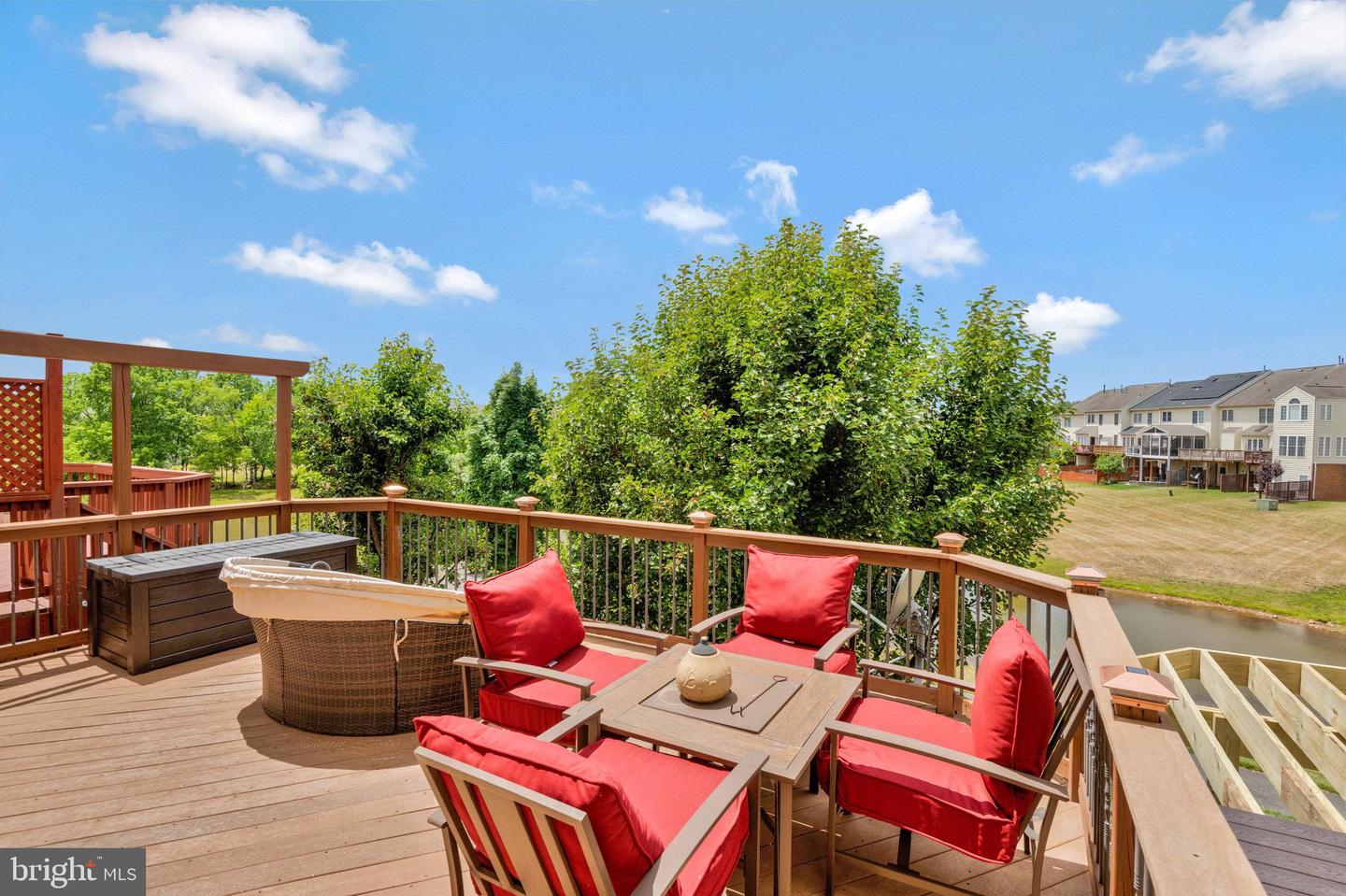 22601 UPPERVILLE HEIGHTS SQUARE