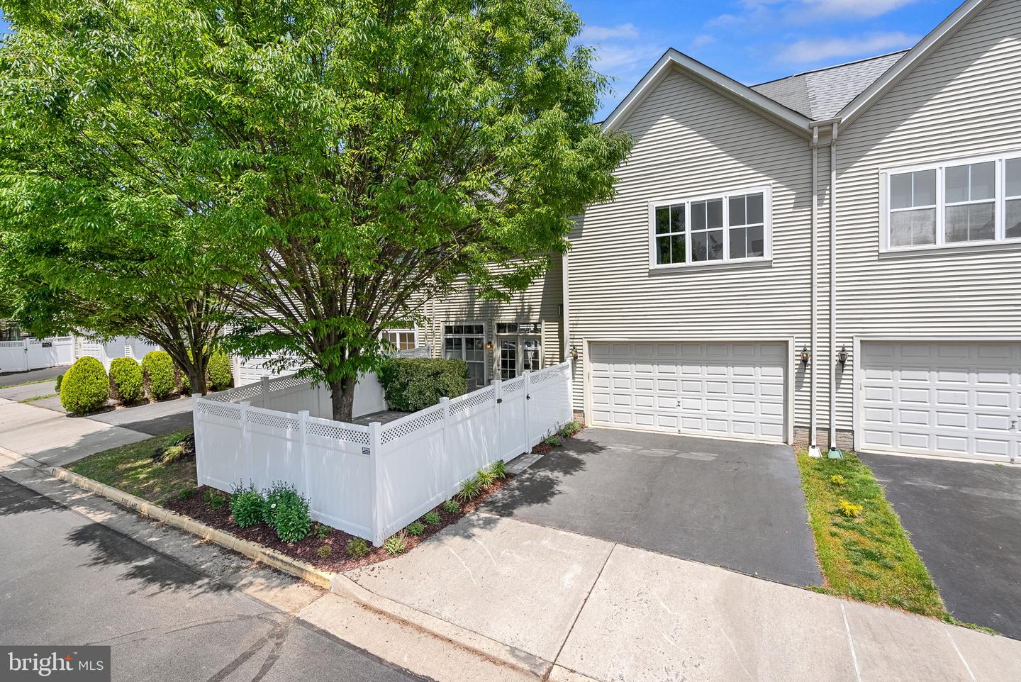 42761 EXPLORER DRIVE