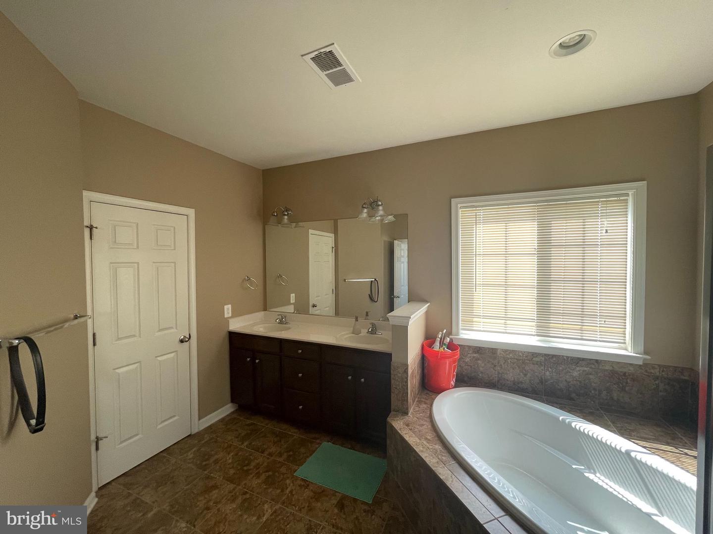 42370 SOUTHFORK COURT