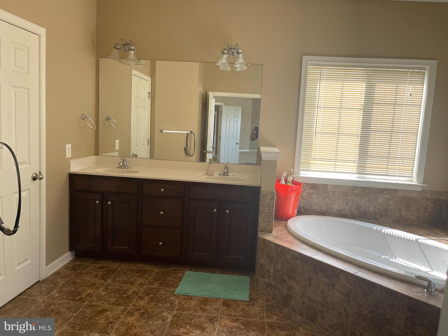 42370 SOUTHFORK COURT